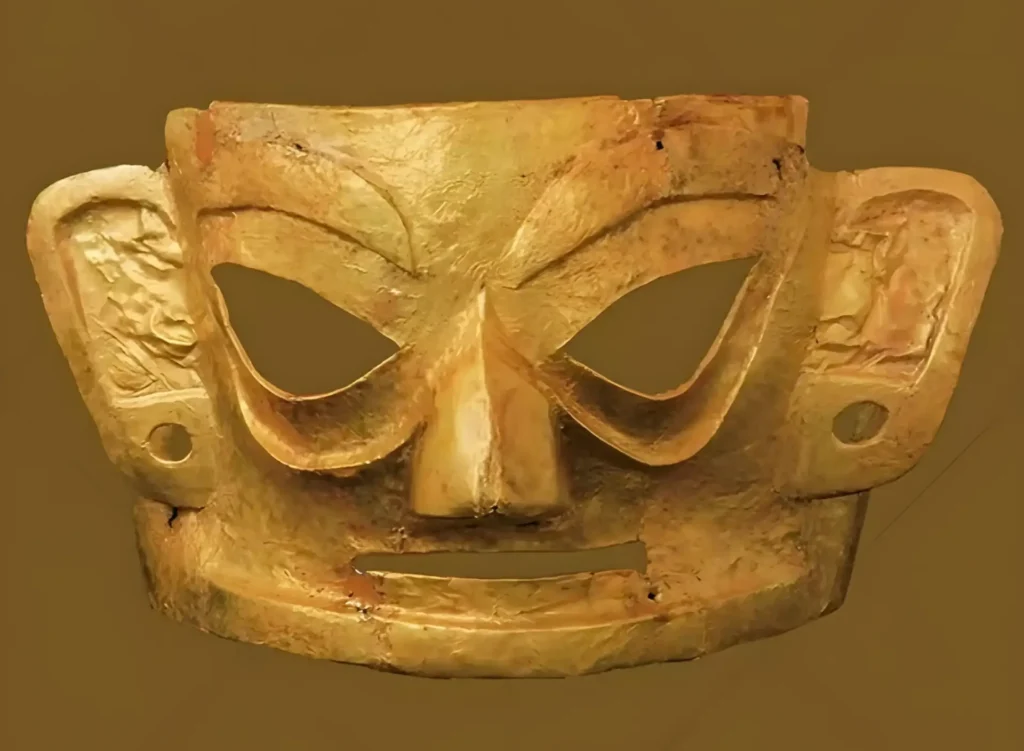 gold mask made in Shang Dynasty